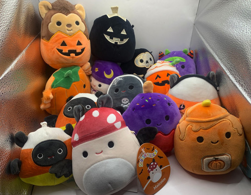 Lot squishmallows - of, 14